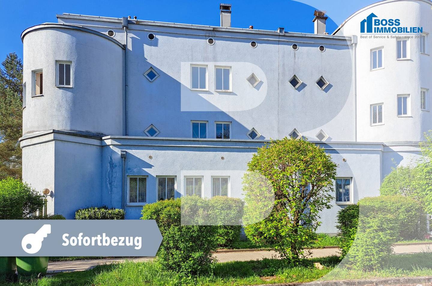 Apartment near university with parking included