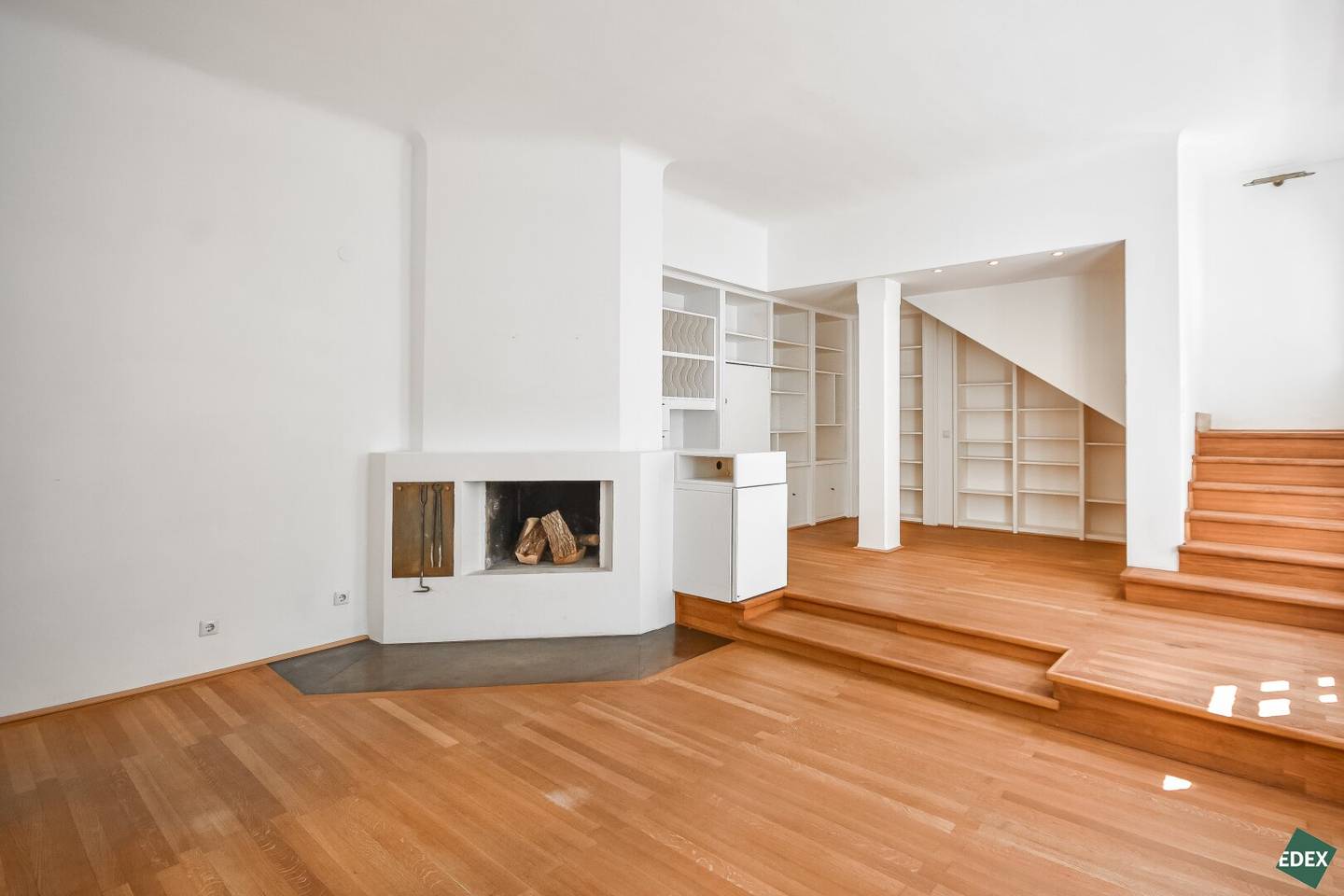 Traumhafte 2,5 Zimmer Wohnung mit Terrasse und separater Wohnküche