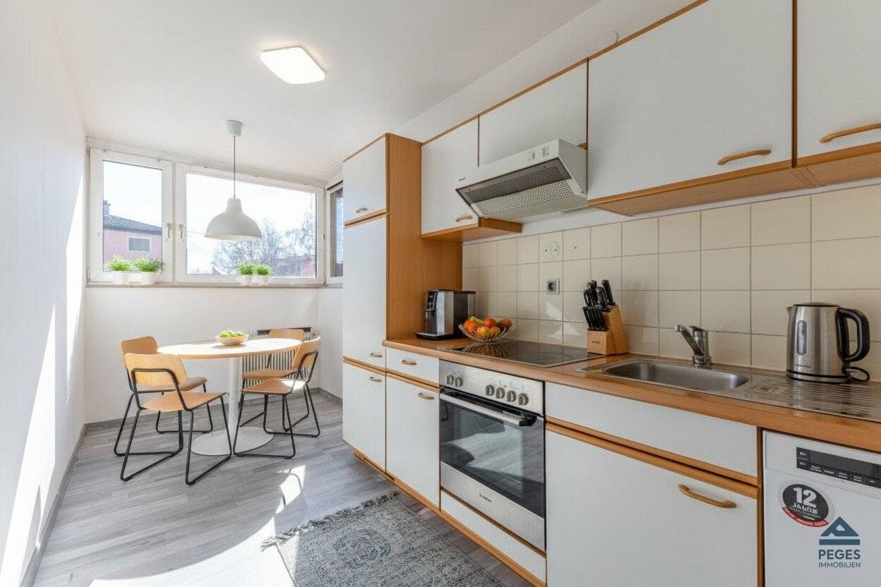 Apartment with south facing balcony and lift near Salzach