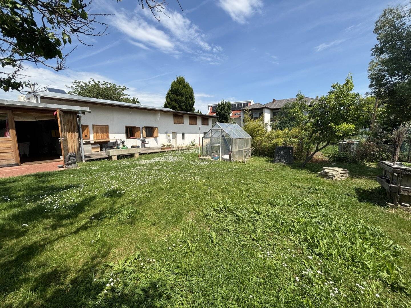 Baugrundstück 1109m² mit Haus, Neusiedl