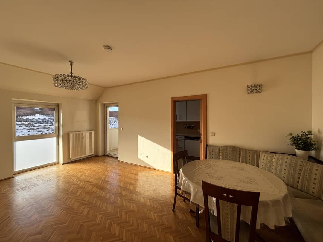 Dachgeschosswohnung barrierefrei Loggia in zentraler Lage