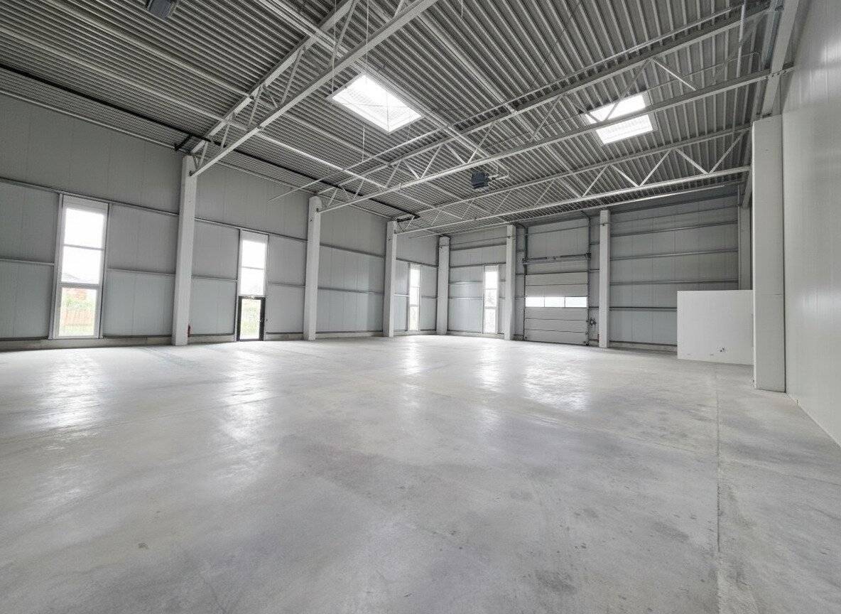 557 m² Warehouse Millennium Park