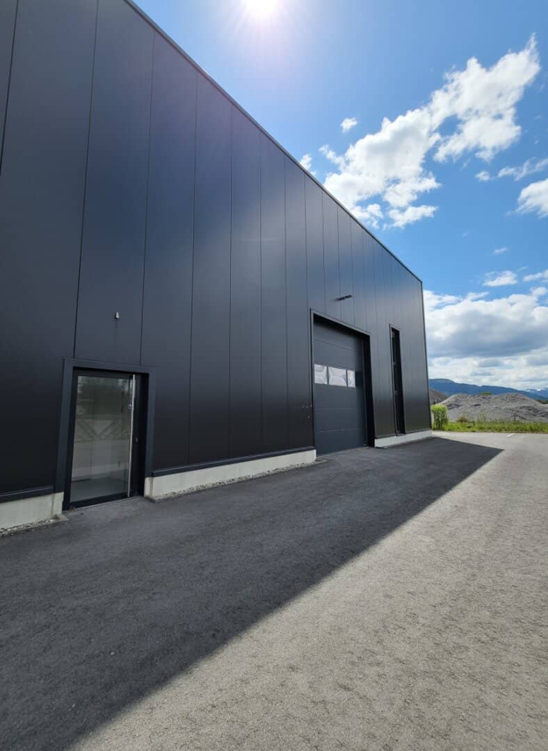 557 m² Warehouse Millennium Park
