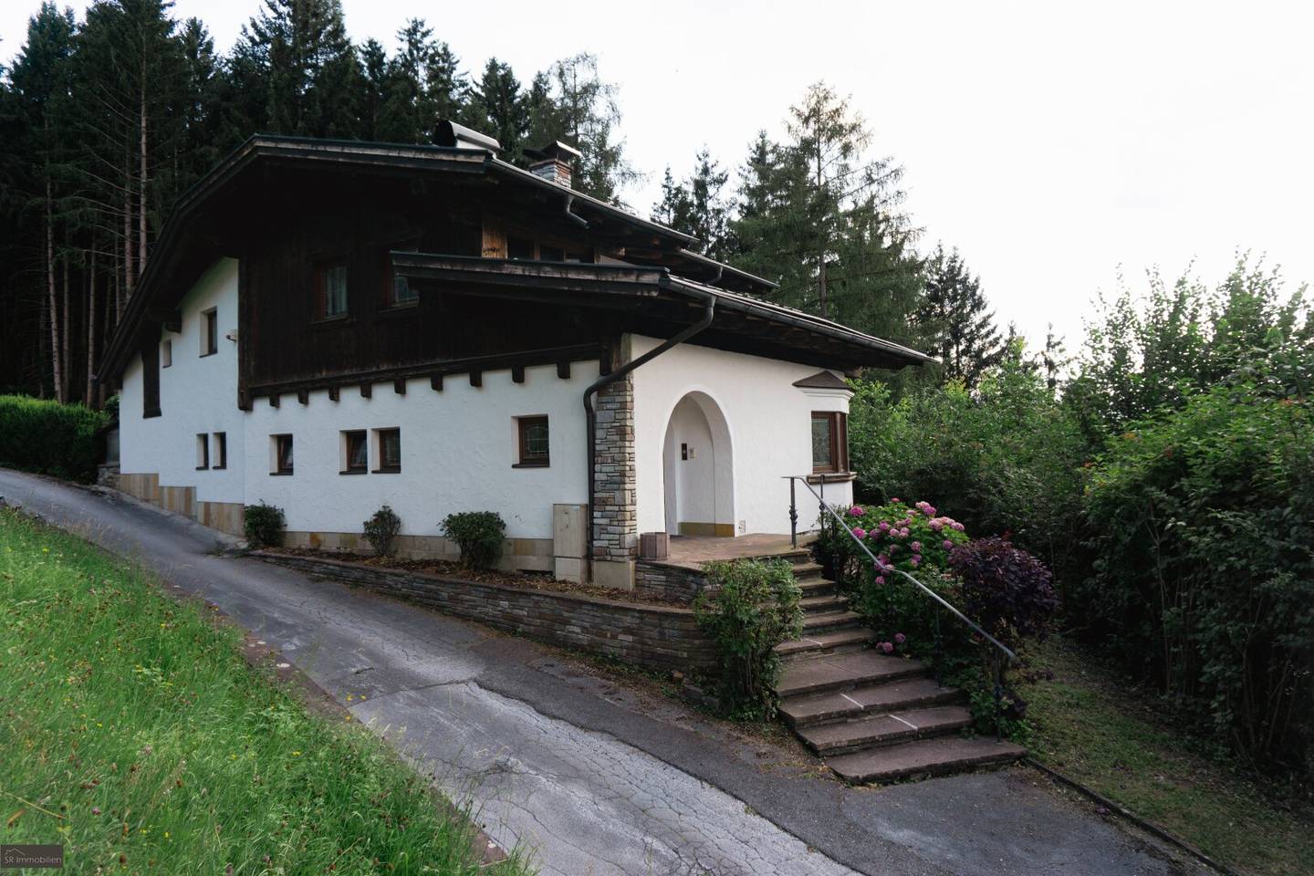 Ein-/Zweifamilienhaus in Weer, 151m²
