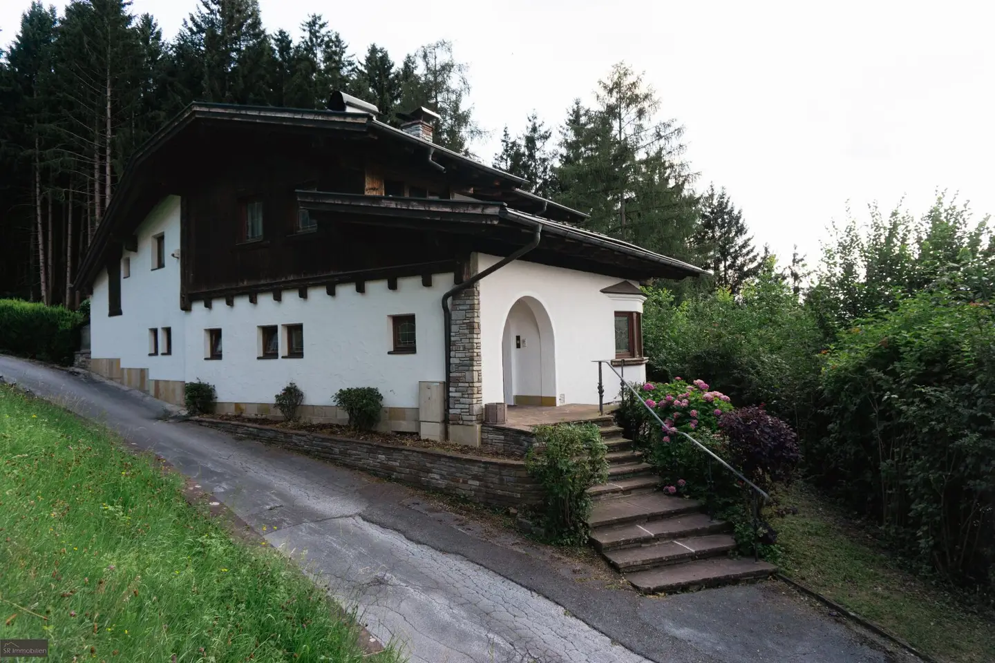 Ein-/Zweifamilienhaus in Weer, 151m²