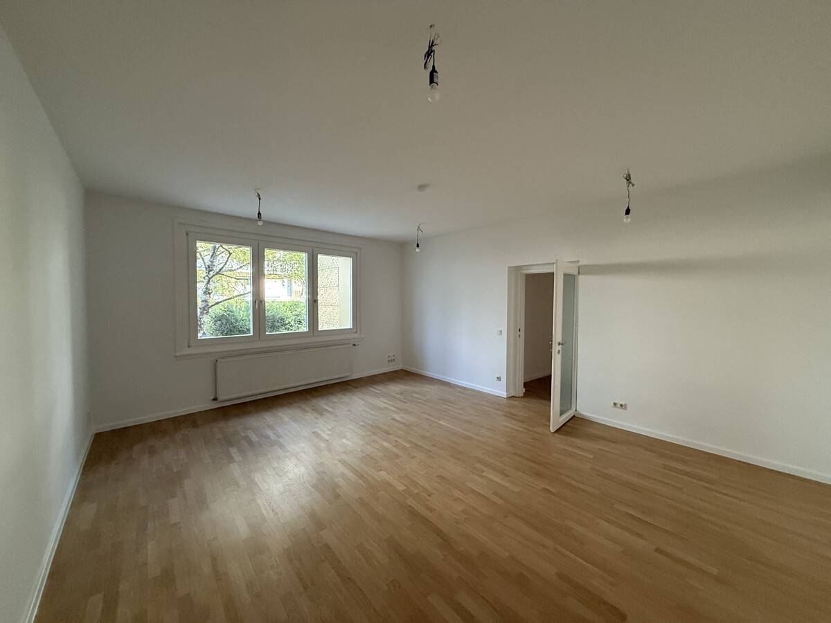 Helles Büro 122m² mit Loggia Stadtpark