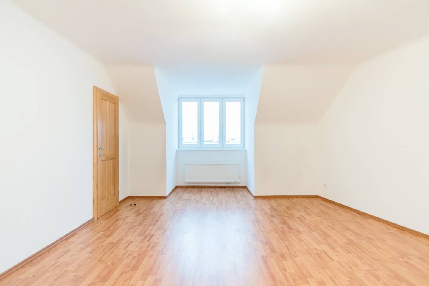 Apartment high up with quiet courtyard view