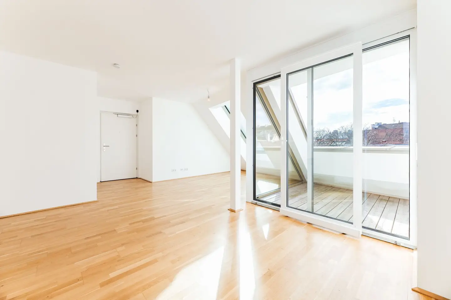 First occupancy in a new build with two terraces