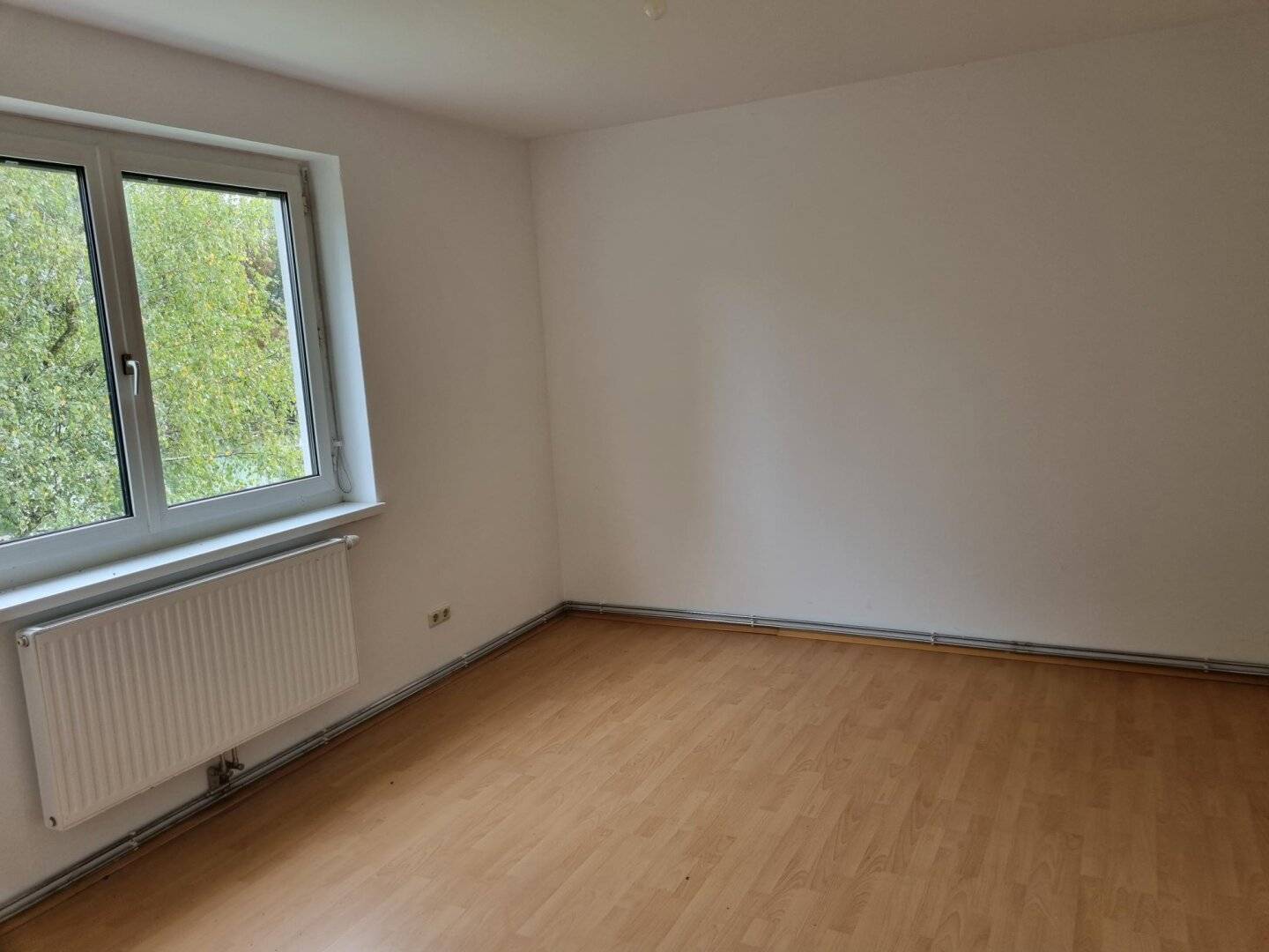 Apartment with loggia near bus stop