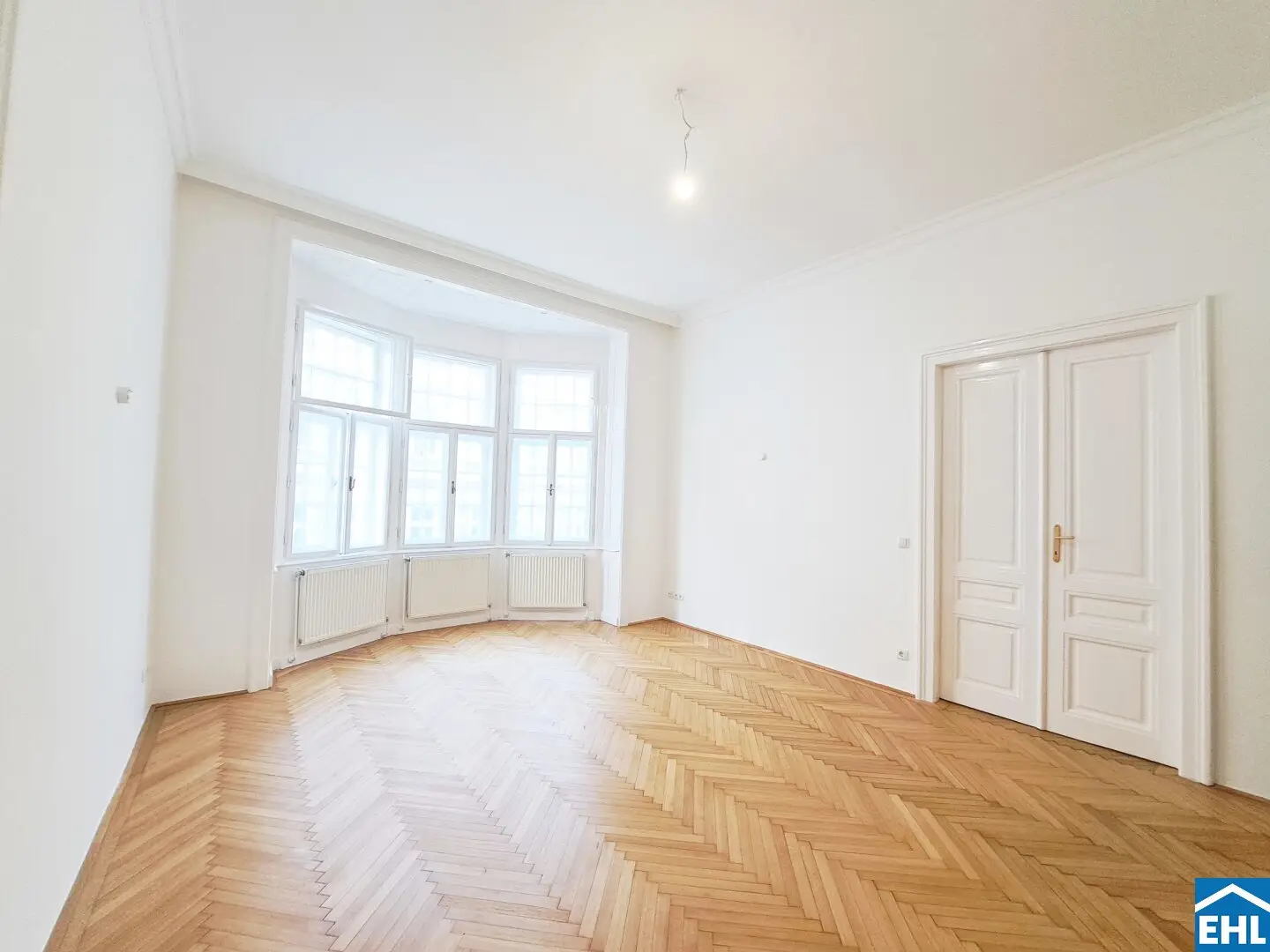 Altbau Wohnung Balkonoption nahe U3 Rochusgasse