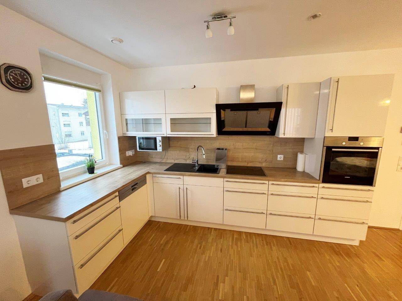 Wohnung mit Westloggia und Tiefgarage inklusive
