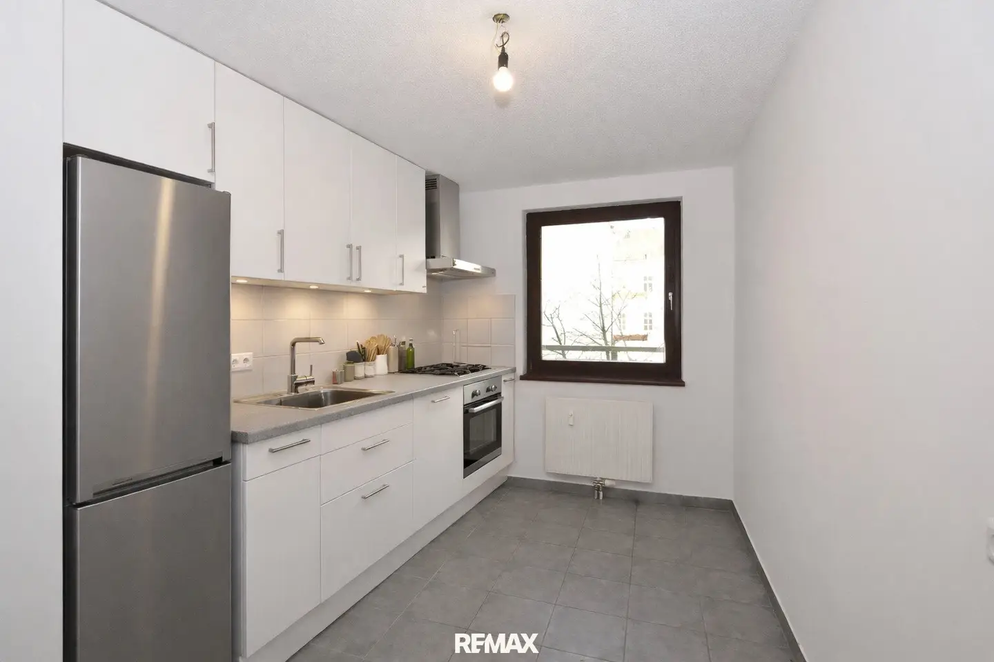 Wohnung first occupancy after renovation loggia