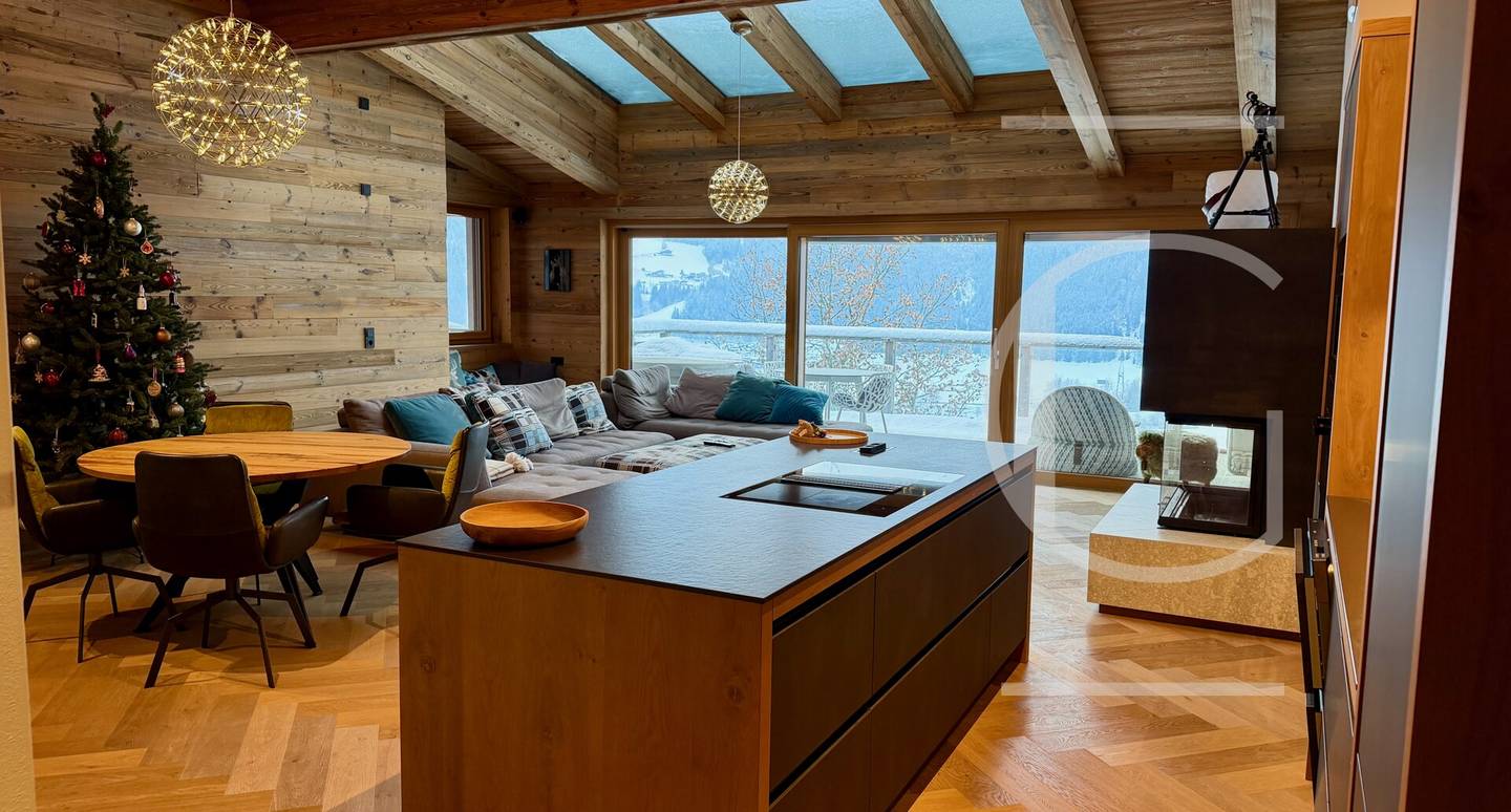 Penthouse Mountain View Second Home Designation