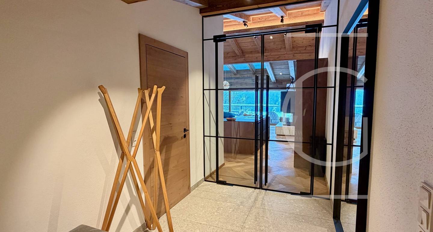 Penthouse Mountain View Second Home Designation