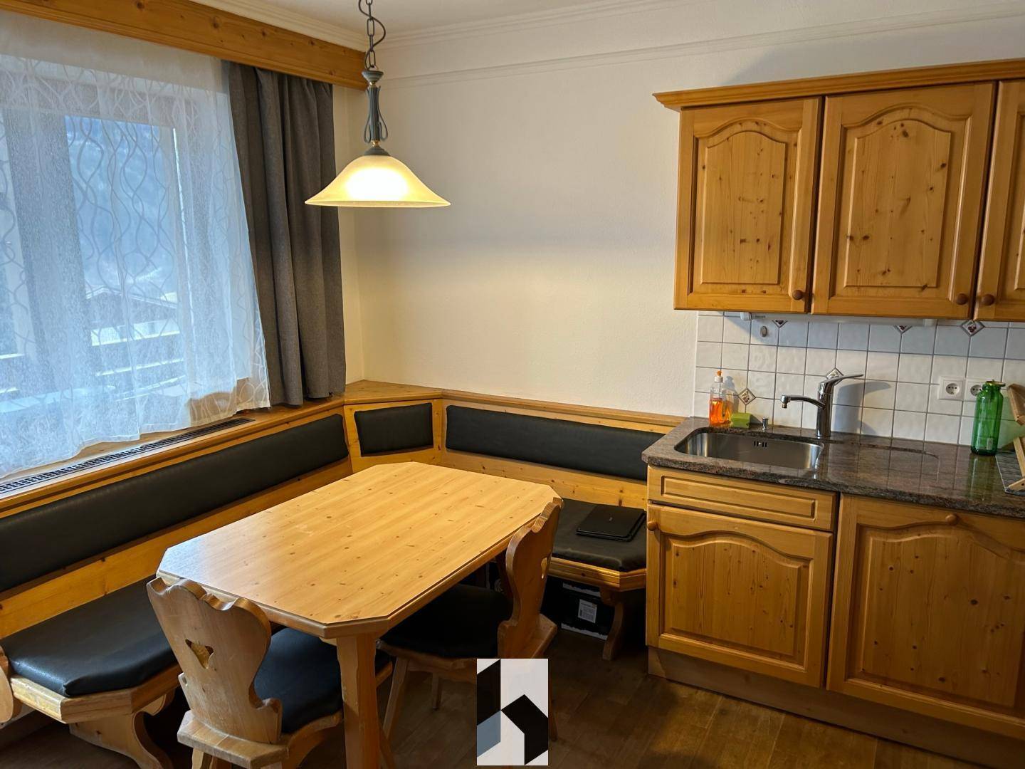 Attic apartment in the center with a spacious balcony