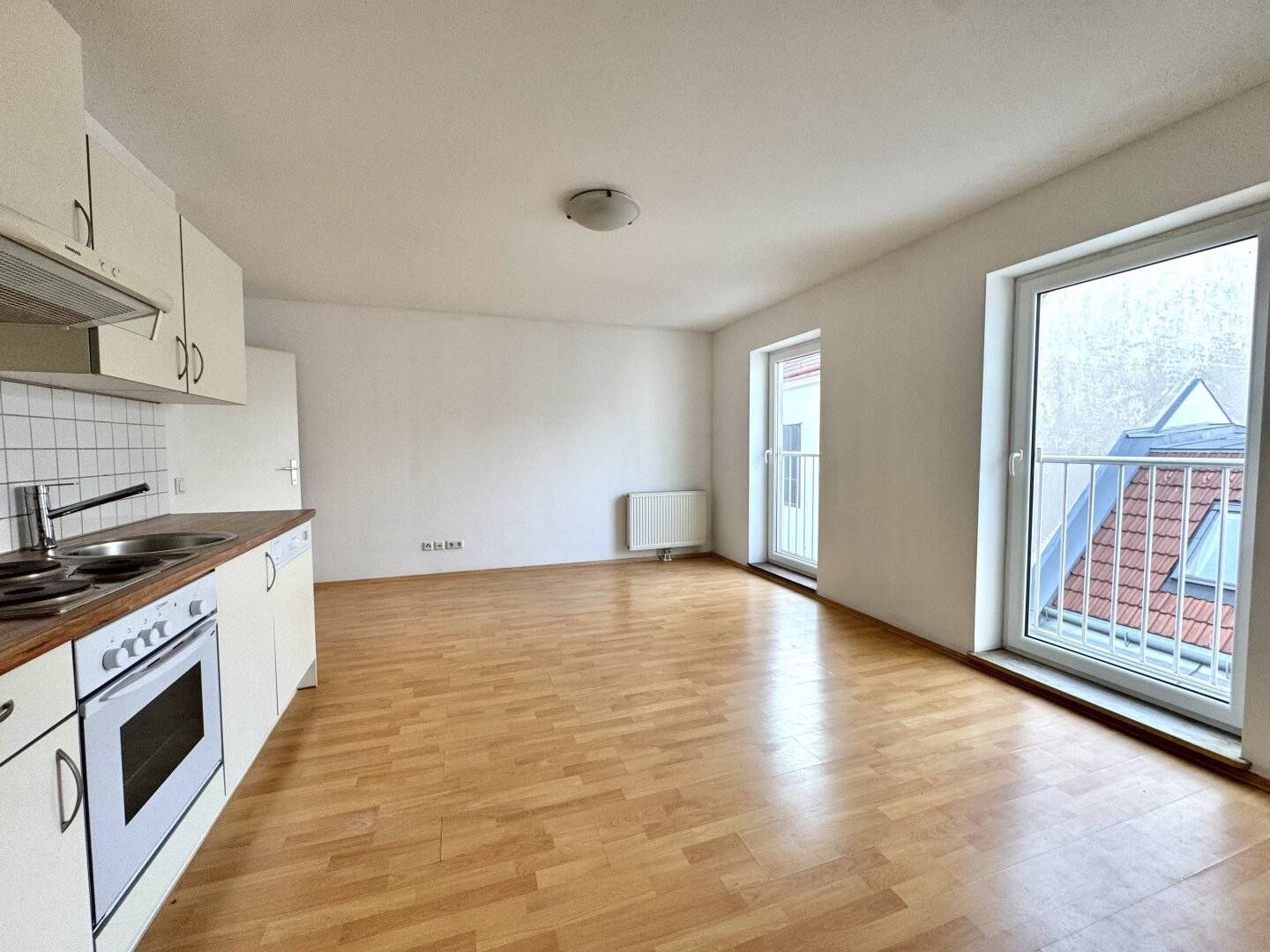 Bright two room attic apartment with perfect connectivity
