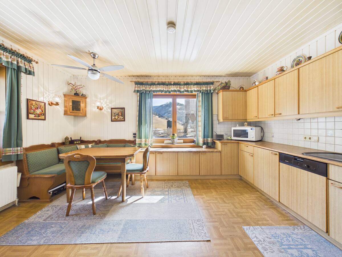 Haus mit Garten & Bergblick in Reichenau