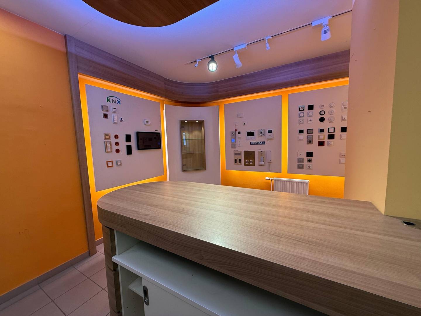 Commercial & Storage Wien 1120
