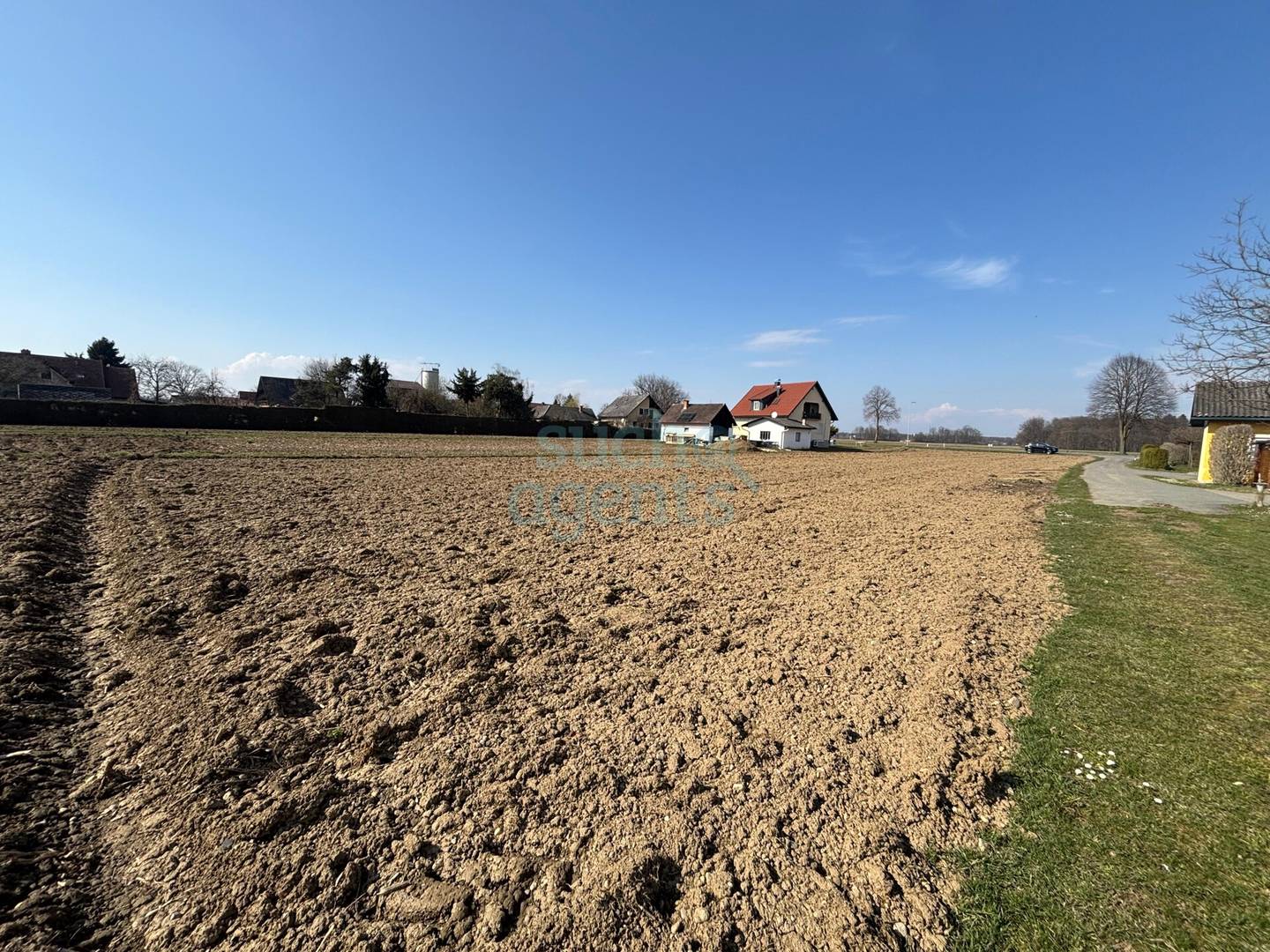 Großes Baugrundstück in Wagna
