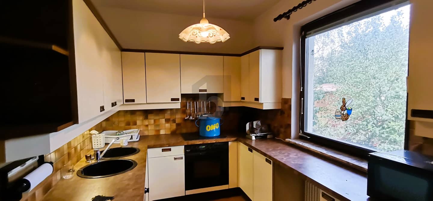 Ruhige Erdgeschosswohnung mit gepflegtem Garten