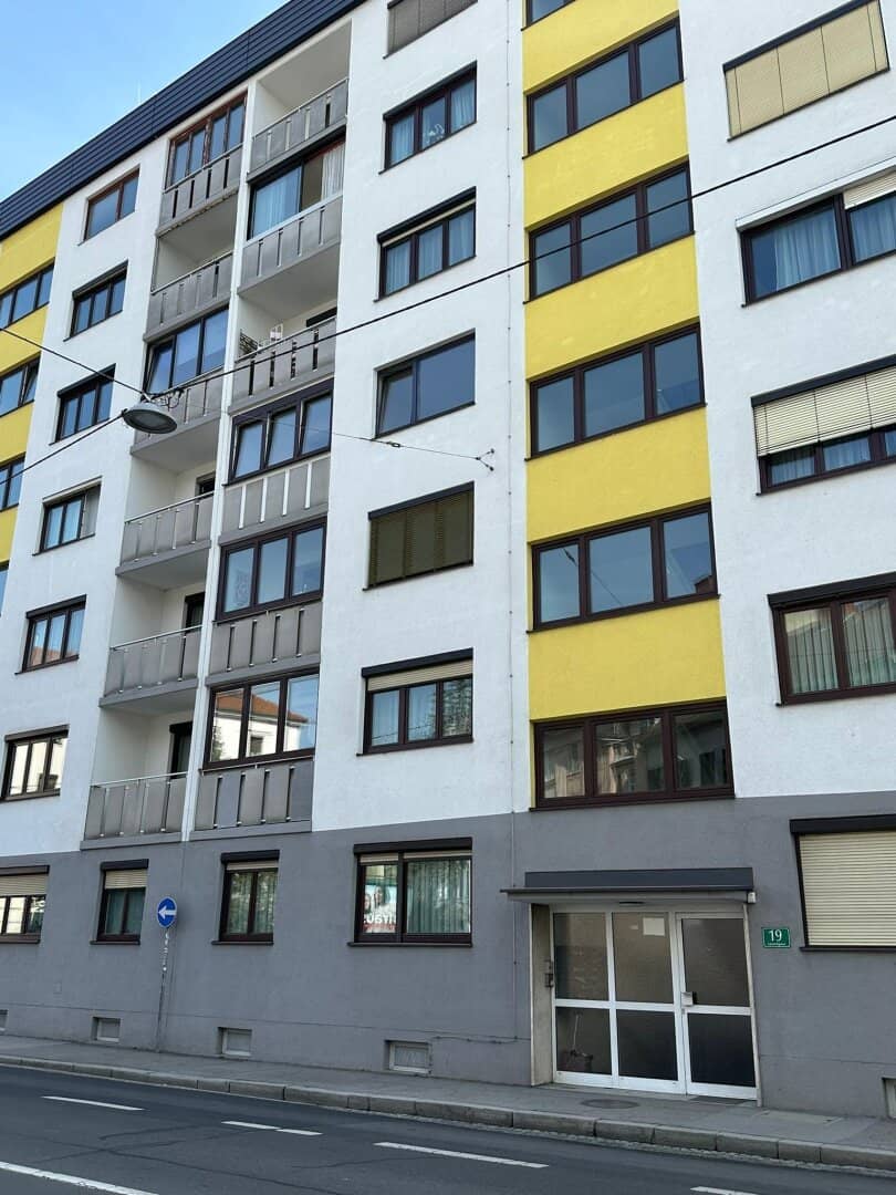 Wohnung zentrale Lage saniert Parkmöglichkeit