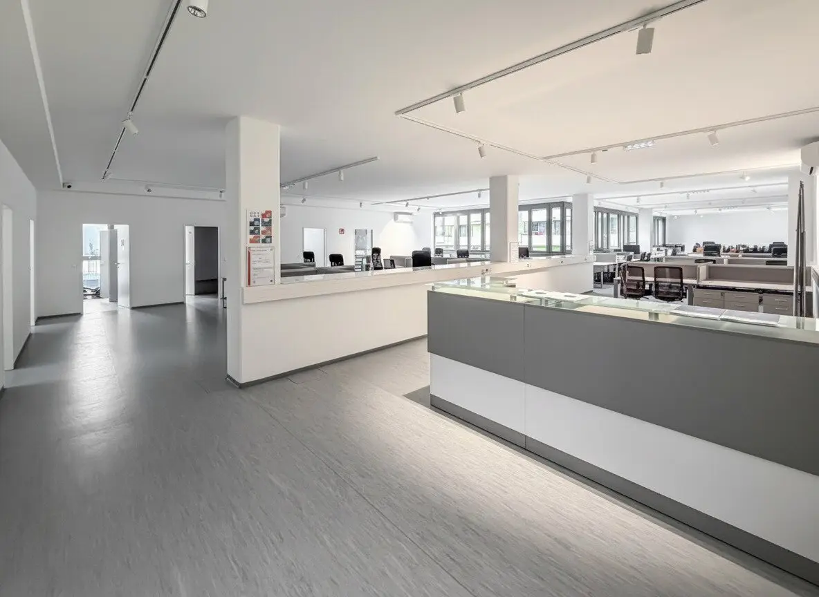 697 m² Office 11th District Sale