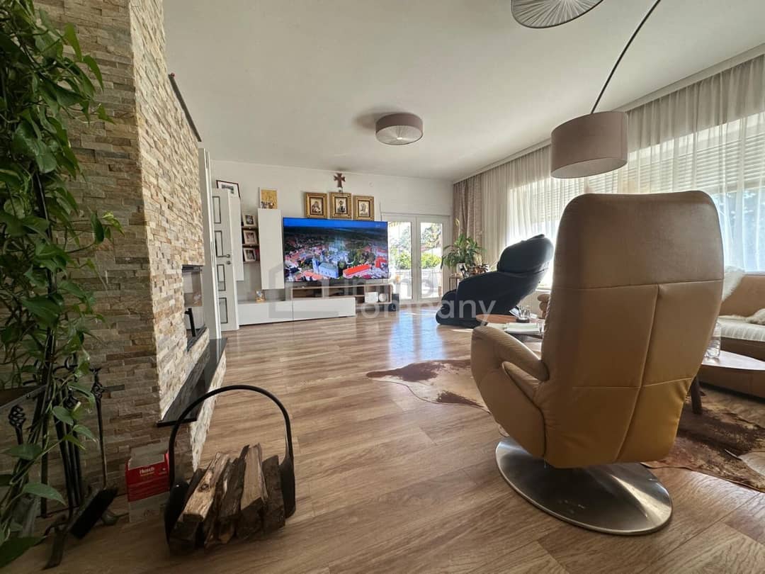 Zweifamilienhaus Eggendorf, 260m², Garten