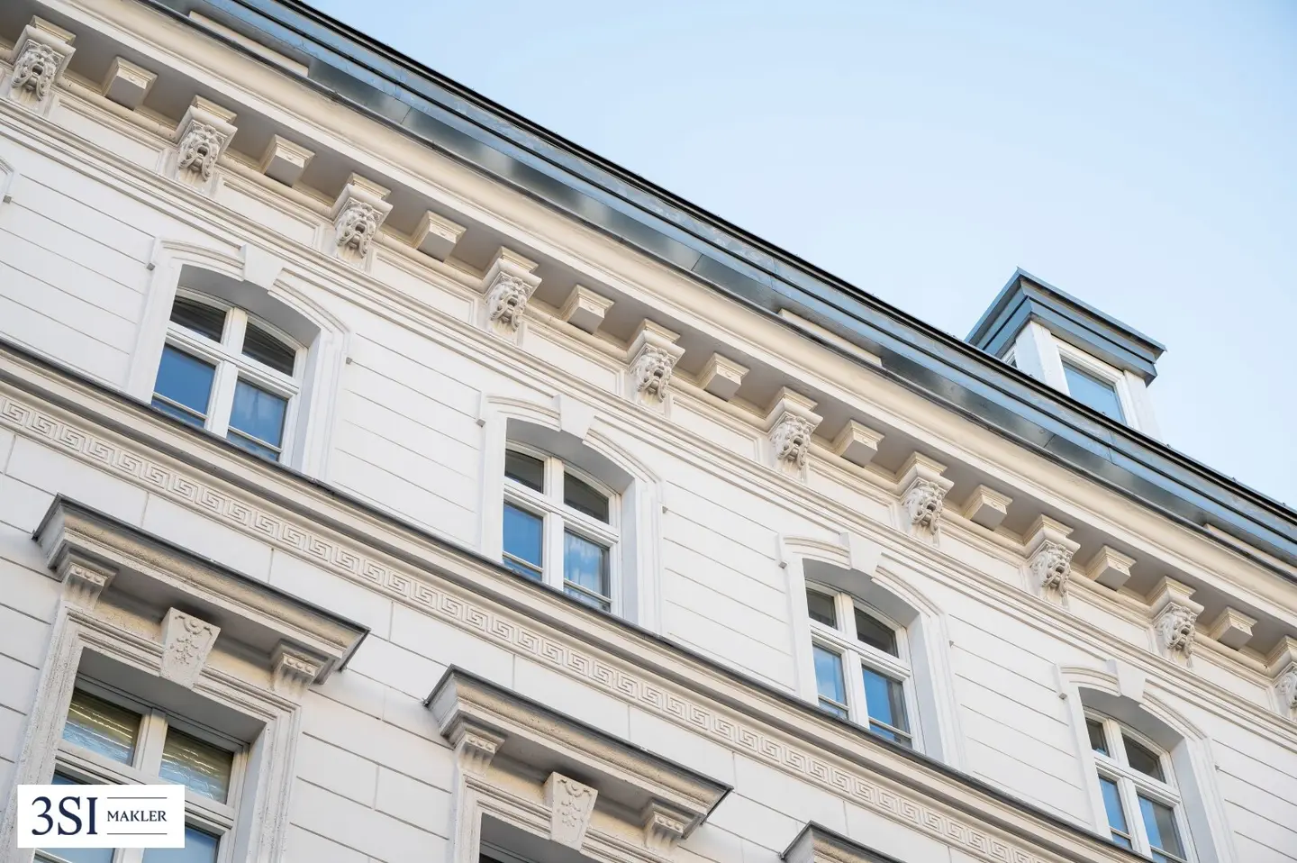 Move in and feel at home in Keinergasse 31: Smartly laid-out 2-room attic apartment near the subway at Landstraßer Hauptstraße