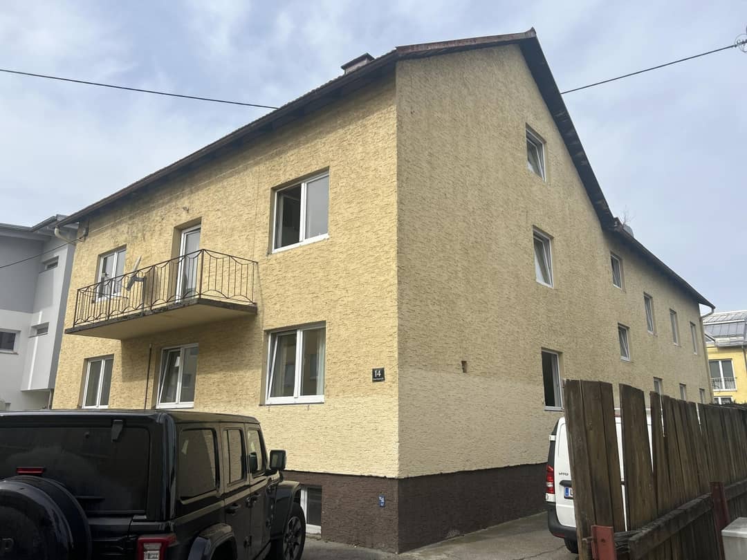 Workers Home 28 Rooms Traun