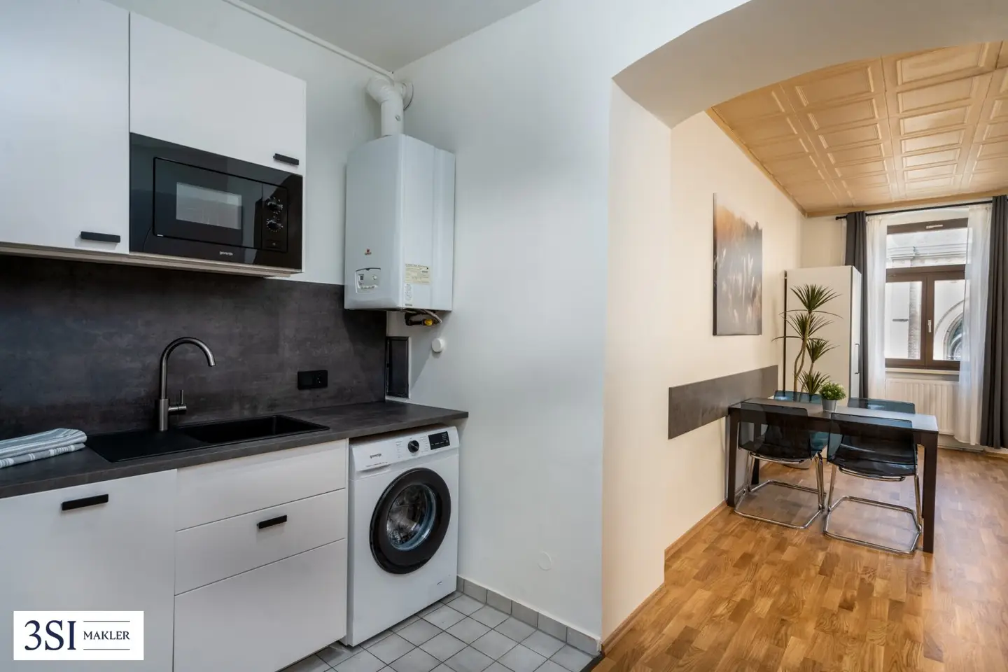 Well-maintained apartment near U3 Ottakring with great view