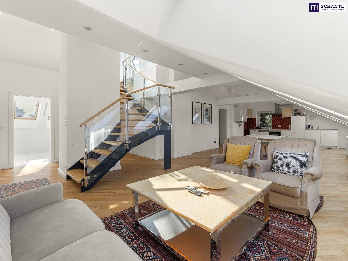 Villa in Währing with three separate living units ideal for multi-generational living or living and office