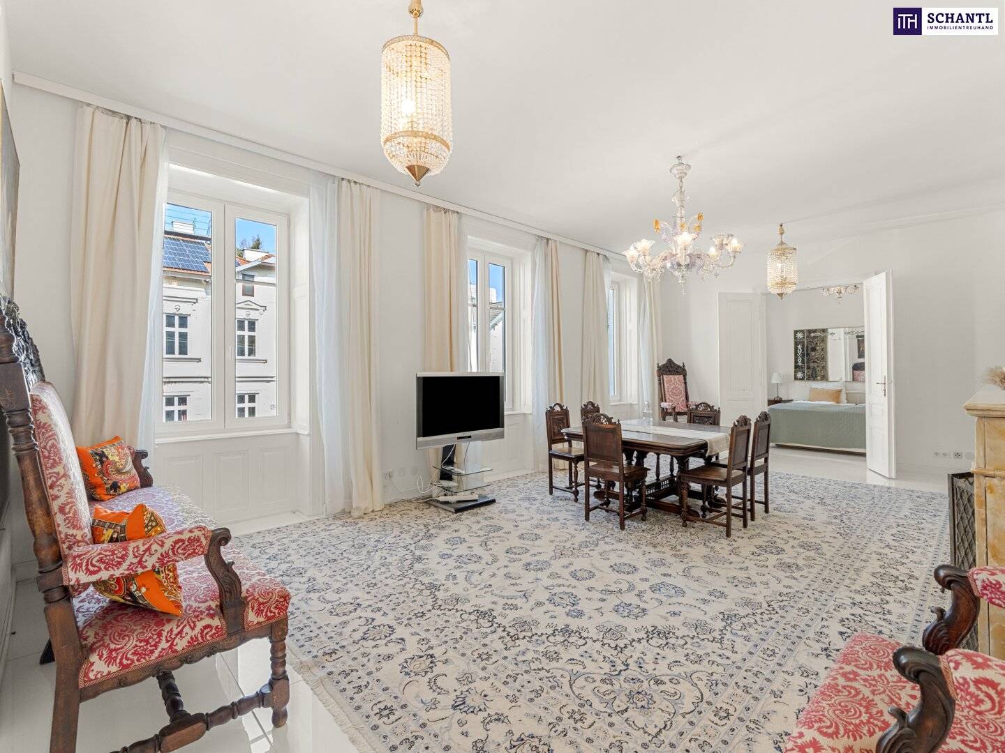 Villa in Währing with three separate living units ideal for multi-generational living or living and office