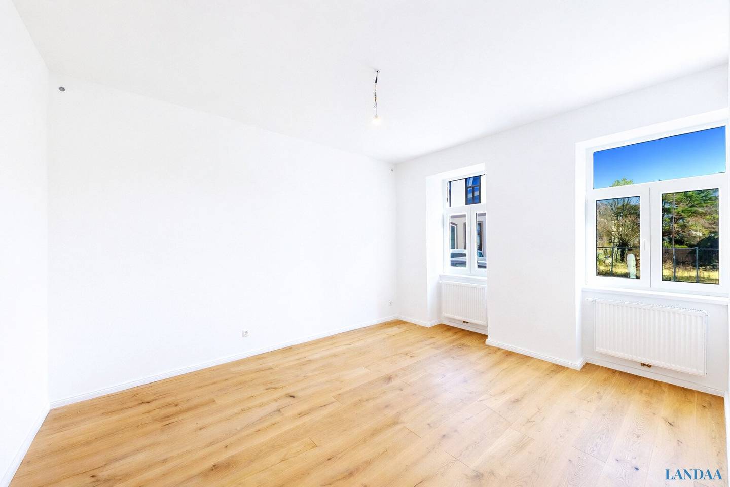 NEW Exclusively renovated 3 room old building apartment First occupancy after general renovation 1170 Wien inen? no actually keep Wien as is? okay I'll provide as requested:  NEW Exclusively renovated 3 room old building apartment First occupancy after general renovation 1170 Wien