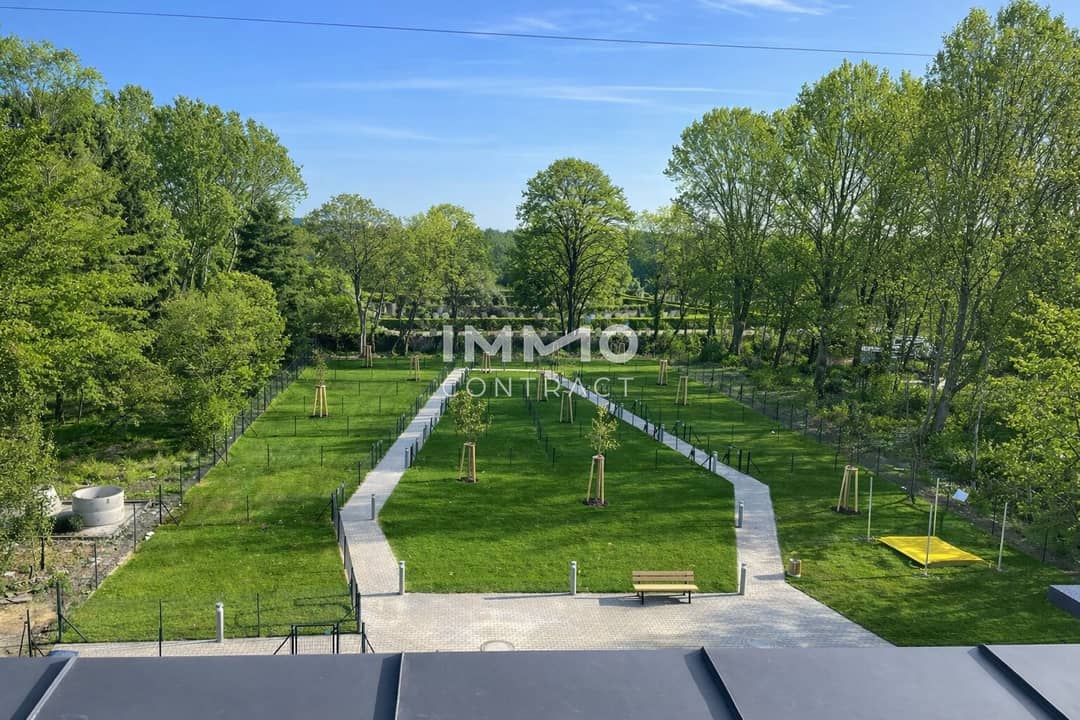 New build apartment with private outdoor spaces