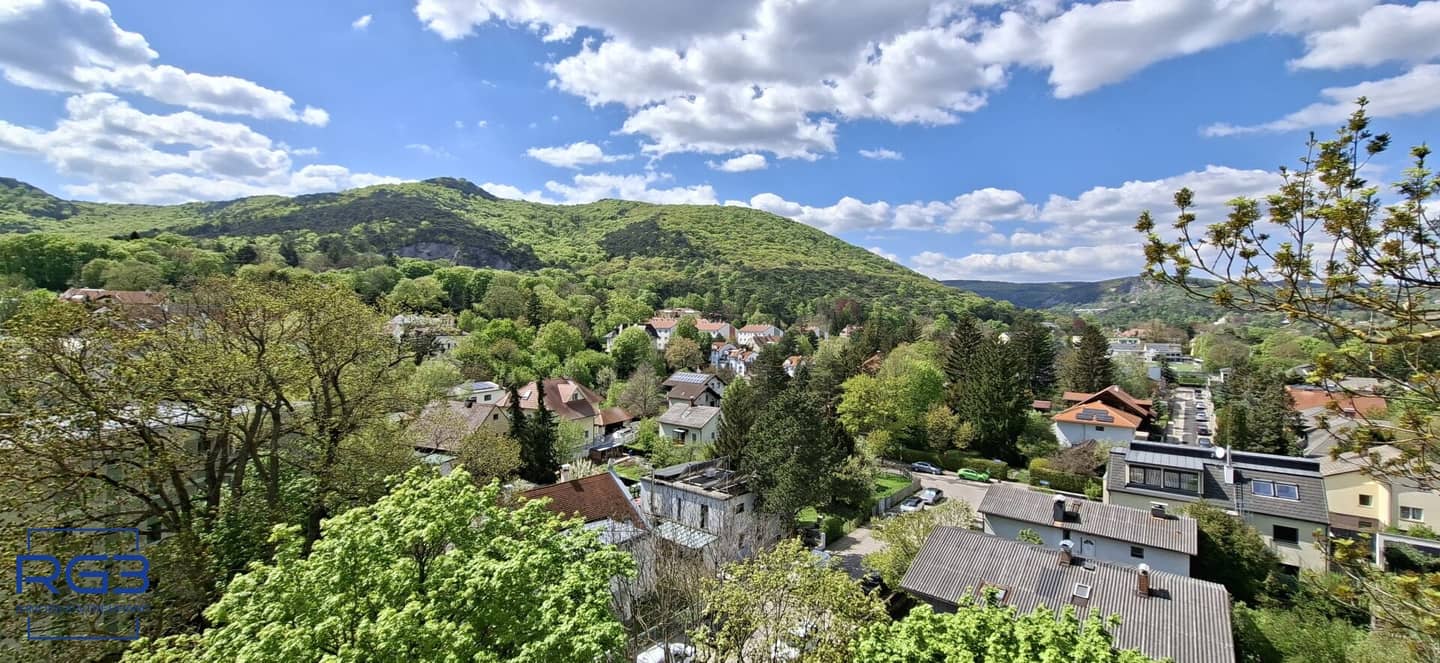 Wohnung in Mödling, 2-Zimmer, ruhige 6. Etage mit Loggia & Blick