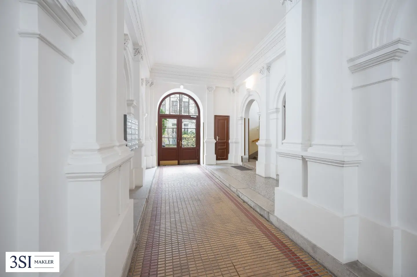 Erdgeschosswohnung Altbau mit hohen Räumen