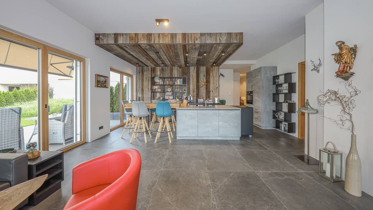 Exklusive EG-Wohnung mit Garten, Oberndorf