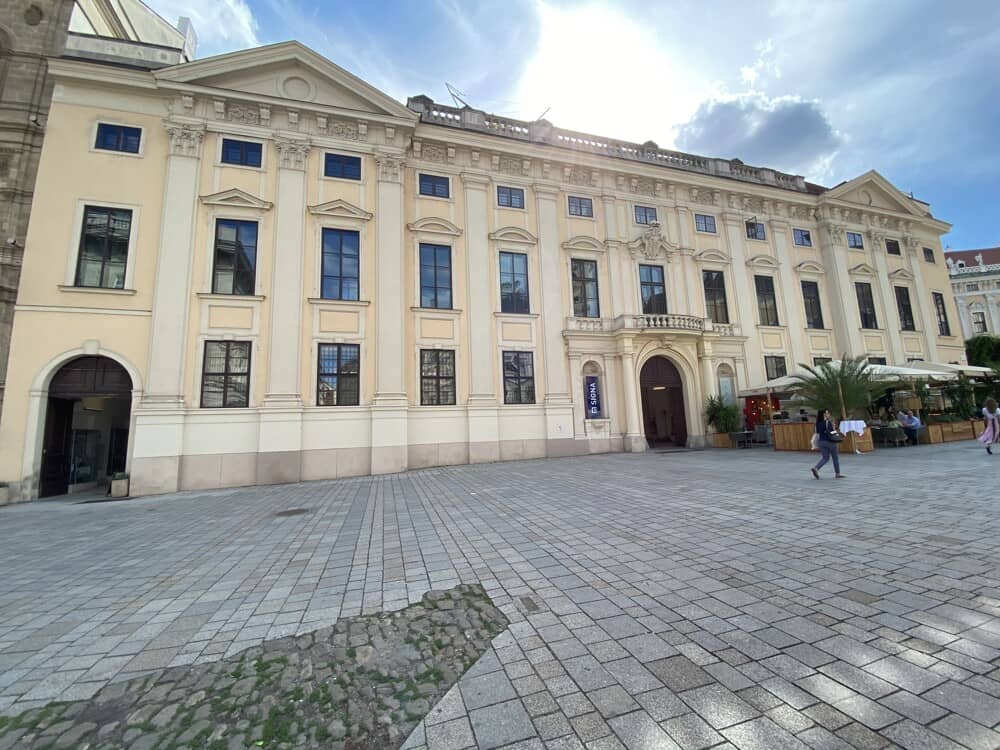 Büro im Palais Harrach, 104 m²