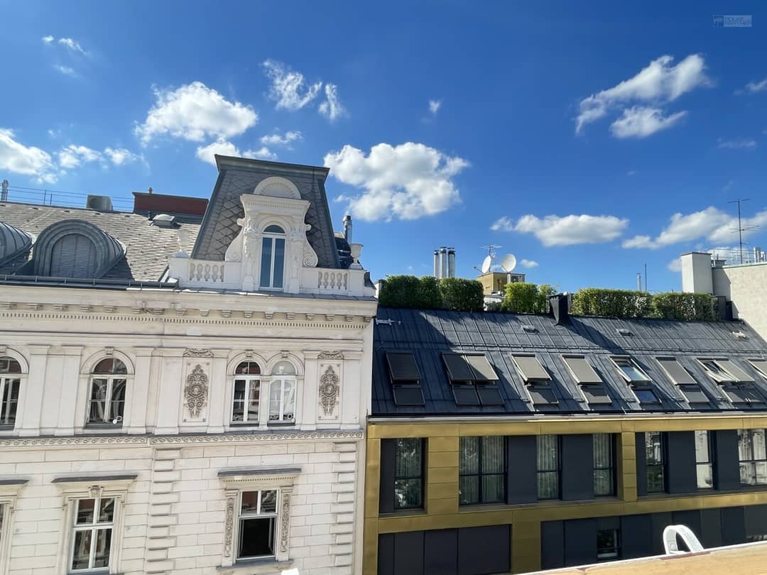 Maisonette in the Servitenviertel with balcony
