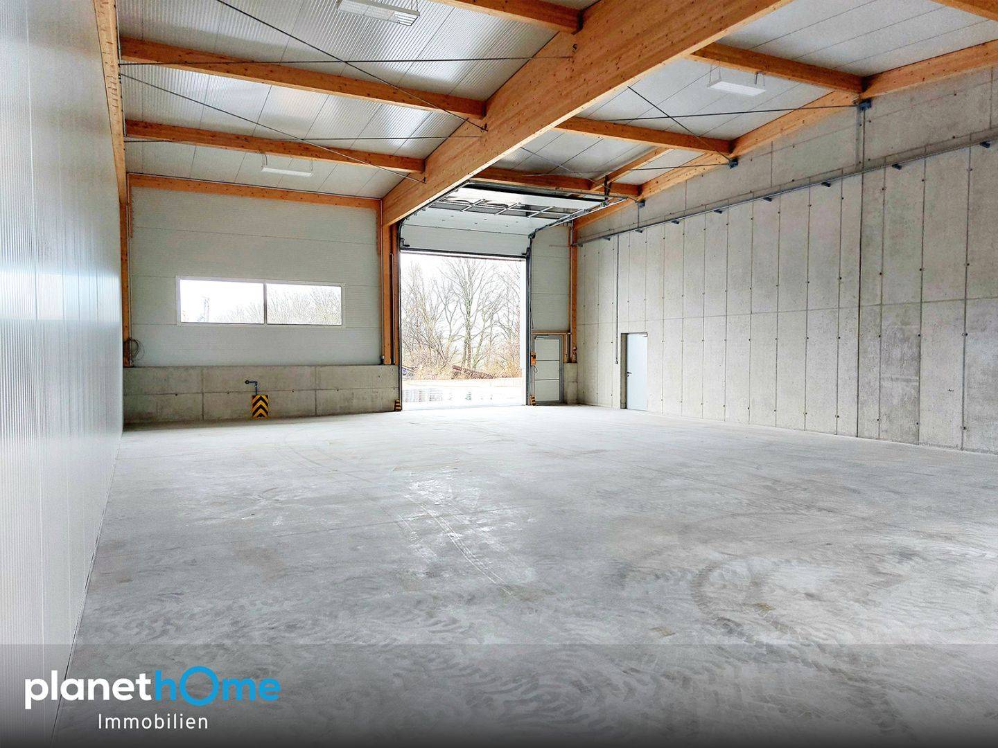 New Commercial Hall 250m² Sooss