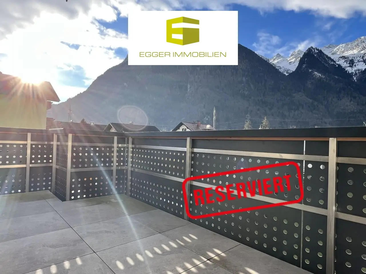 Renovated apartment in quiet location with balcony