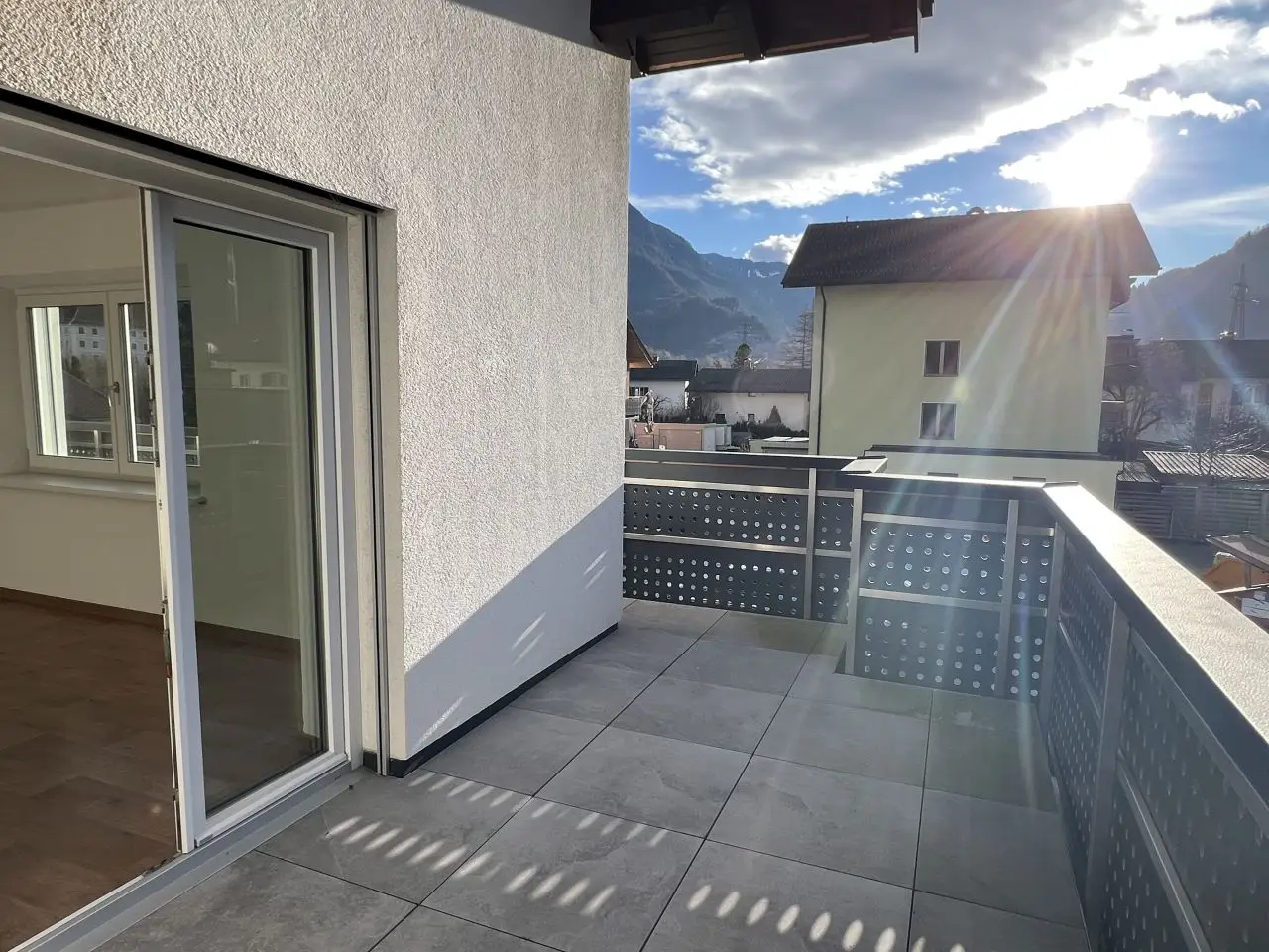 Renovated apartment in quiet location with balcony