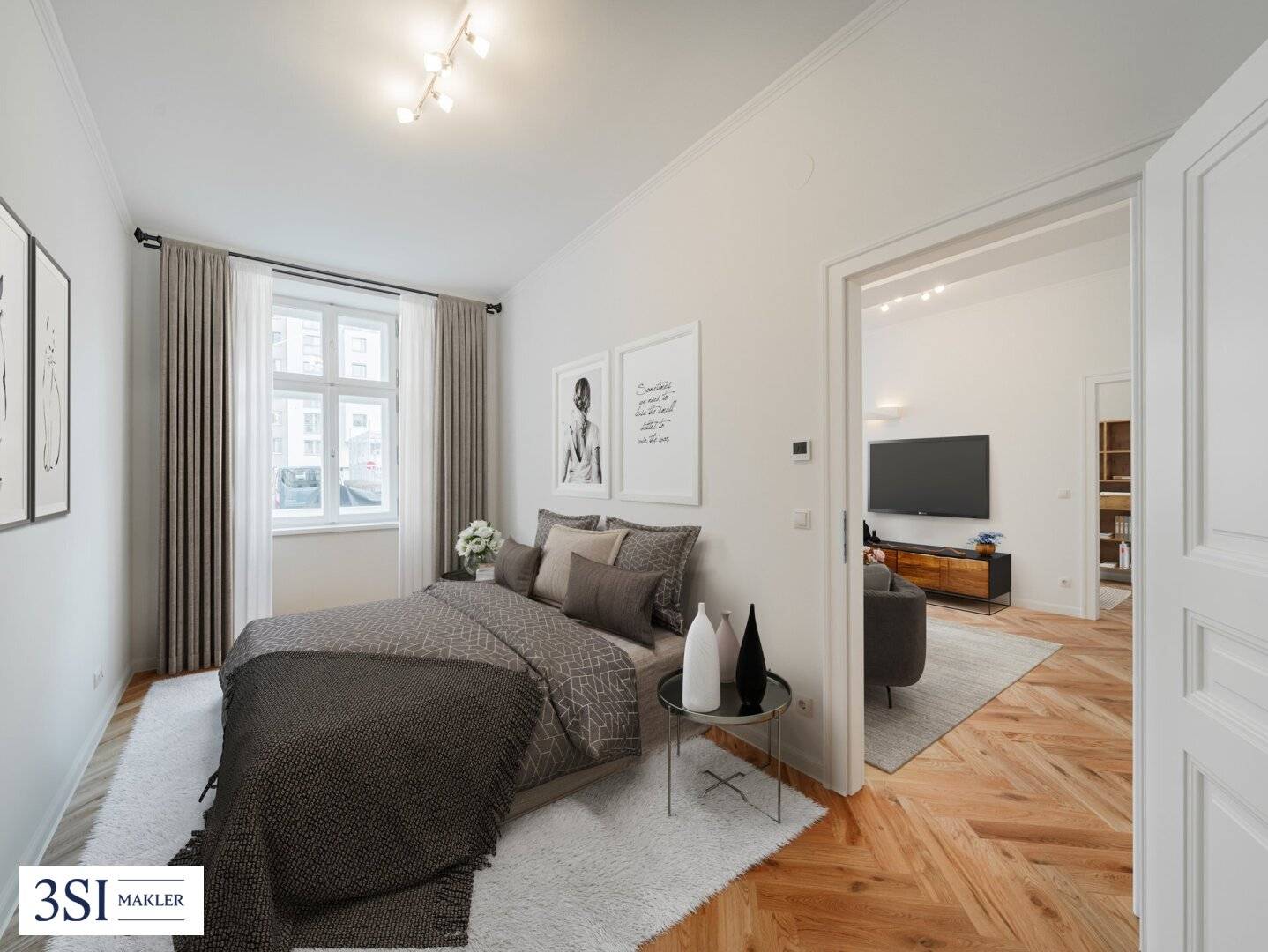 First occupancy! Beautifully renovated period apartment at Bennoplatz!