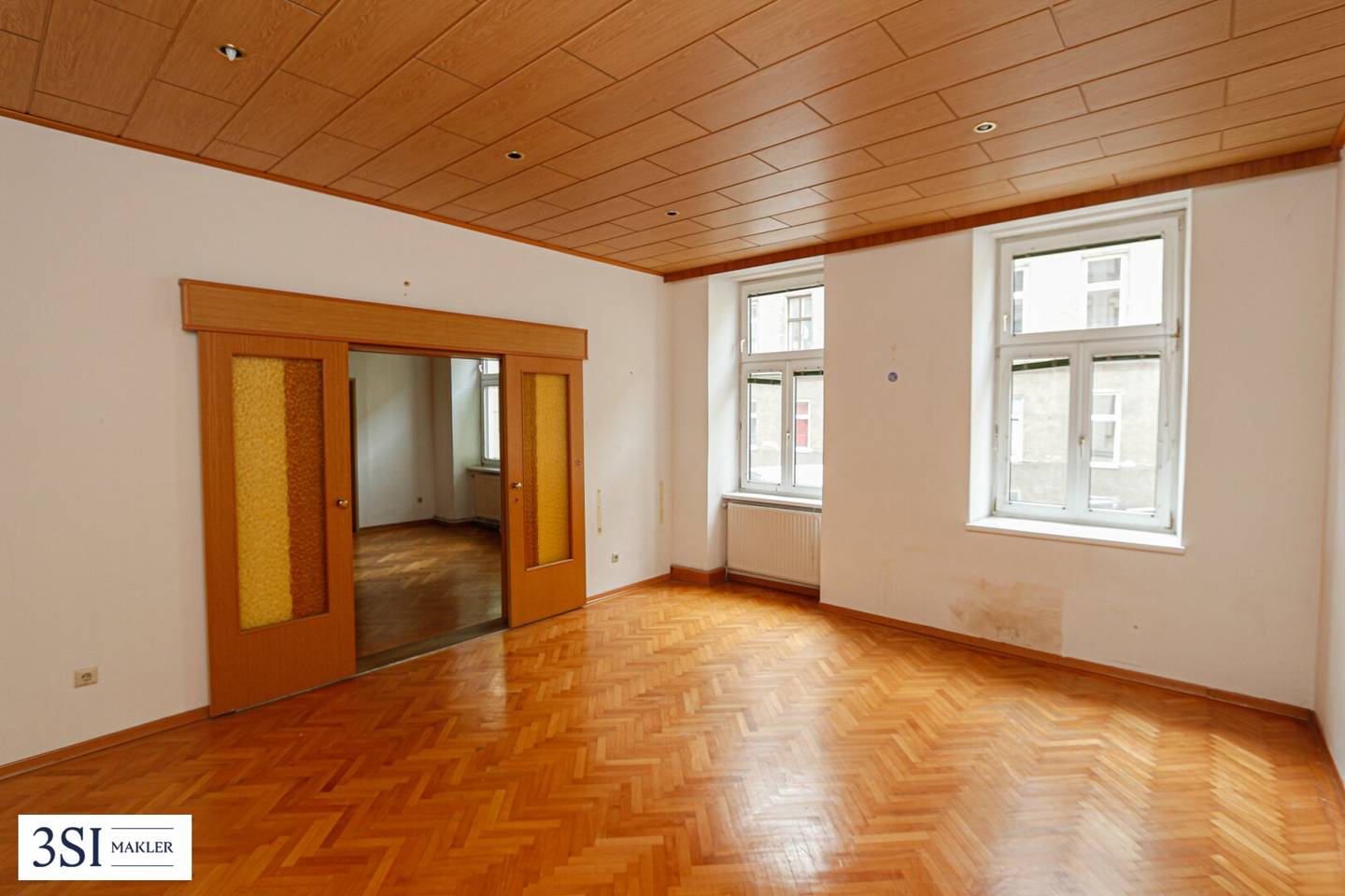 Wohnung raised ground floor in a well kept old building near Quellenplatz