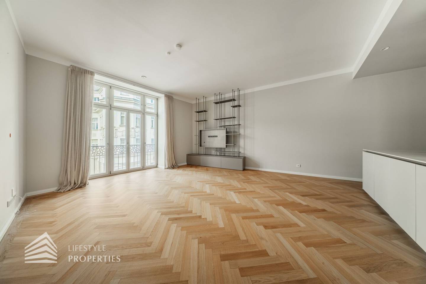 Apartment near Rudolfinerhaus with open kitchen