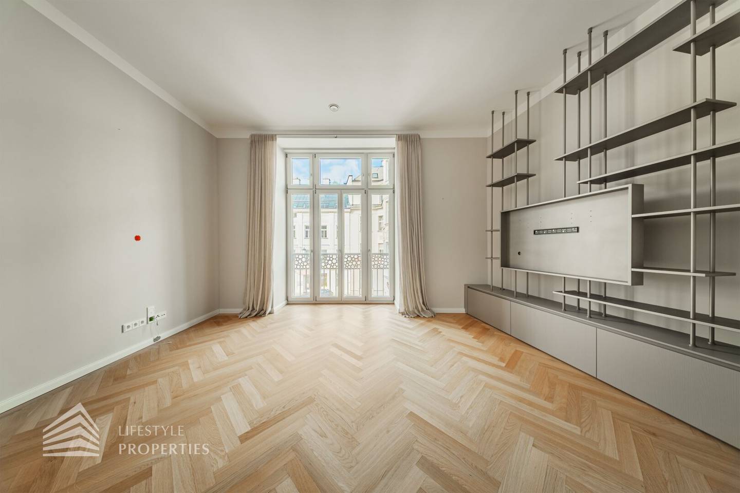 Apartment near Rudolfinerhaus with open kitchen