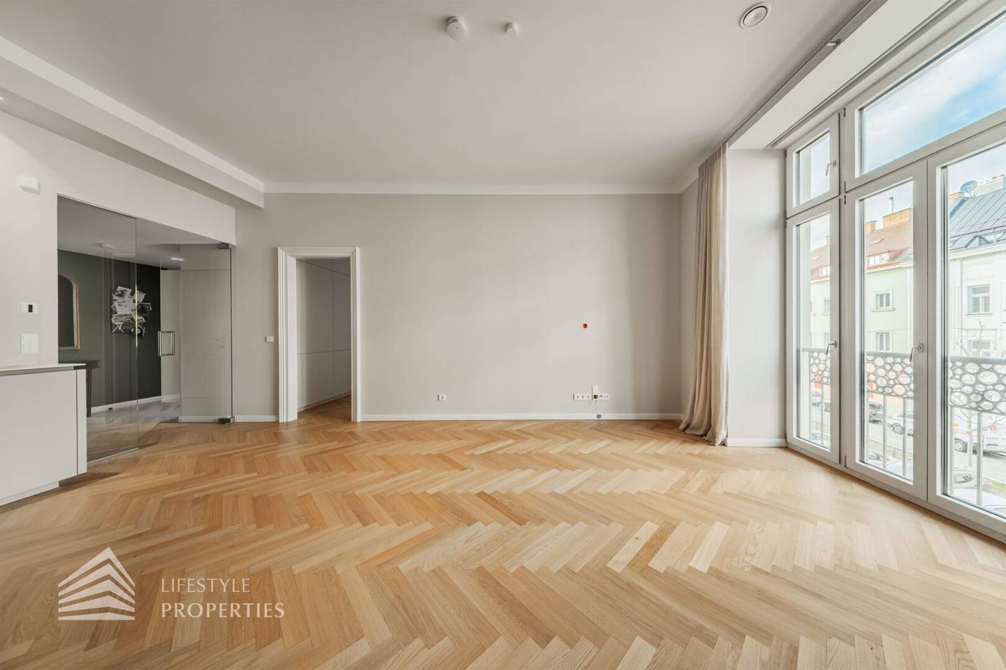 Apartment near Rudolfinerhaus with open kitchen