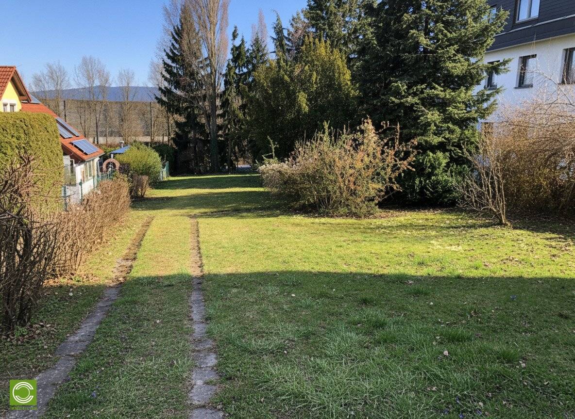 Gießhübl: Zentrales Baugrundstück 1037m²