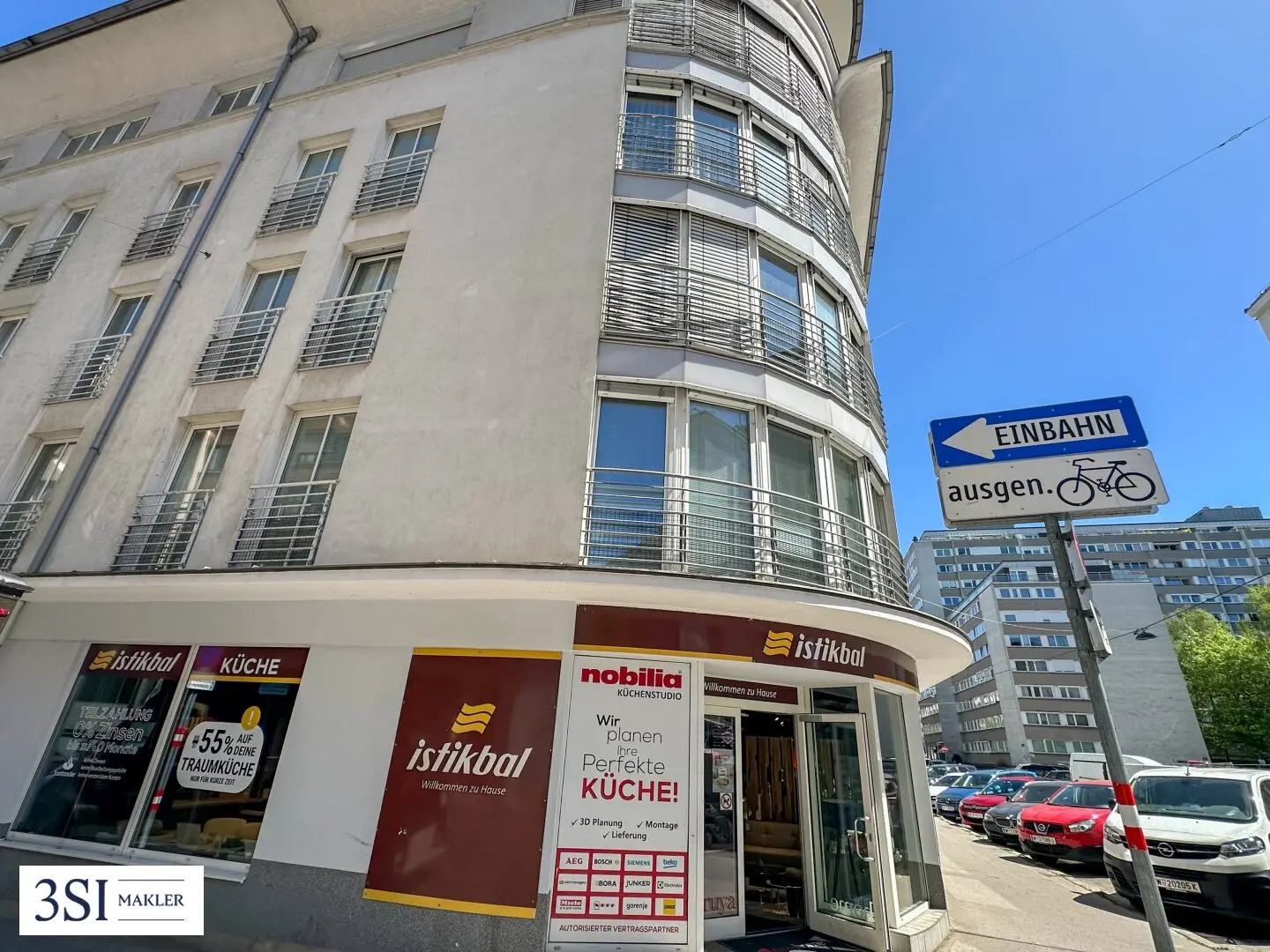 A premium investment property: permanently leased commercial premises with approximately 4% yield