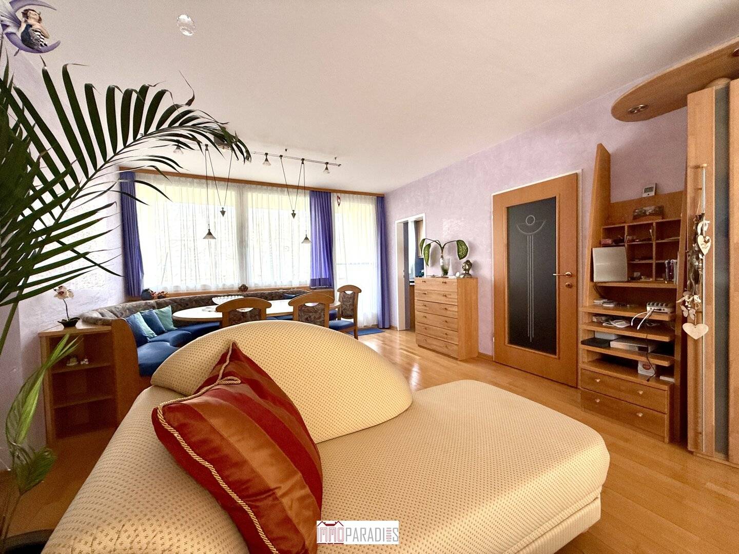 Helle Wohnung mit Loggia und großem Kellerabteil